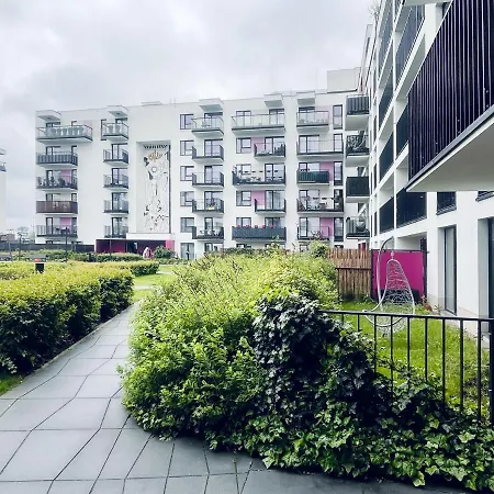 P&O Apartments Rembrandta - Targowek Warsaw Exterior photo